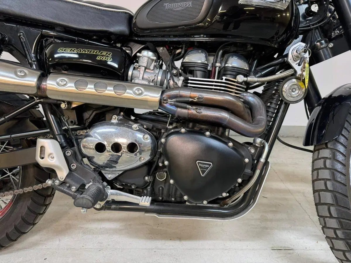 Triumph Scrambler (2006 - 17) (10)