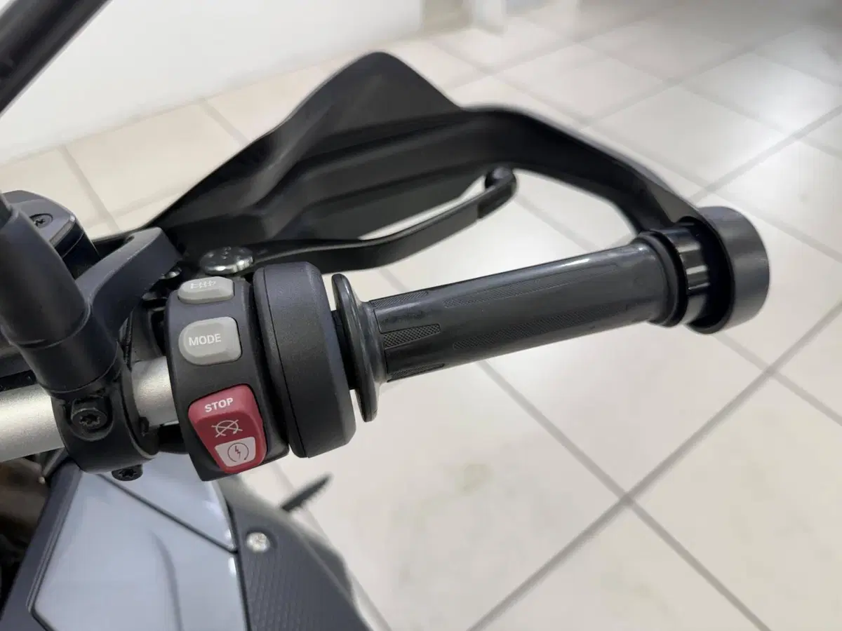 Bmw S 1000 XR (2015 - 16) (11)