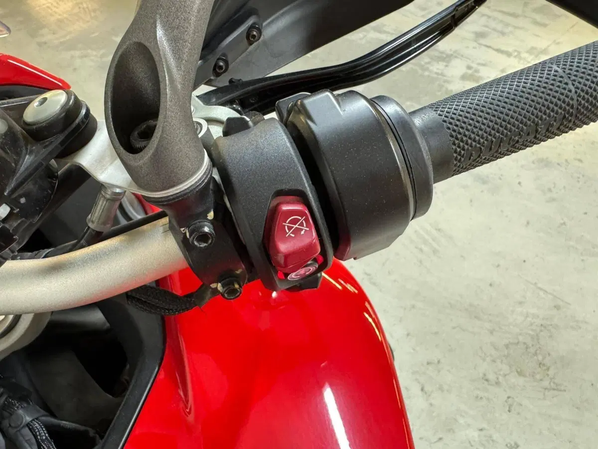 Ducati Multistrada V4 S (2021 - 24) (8)