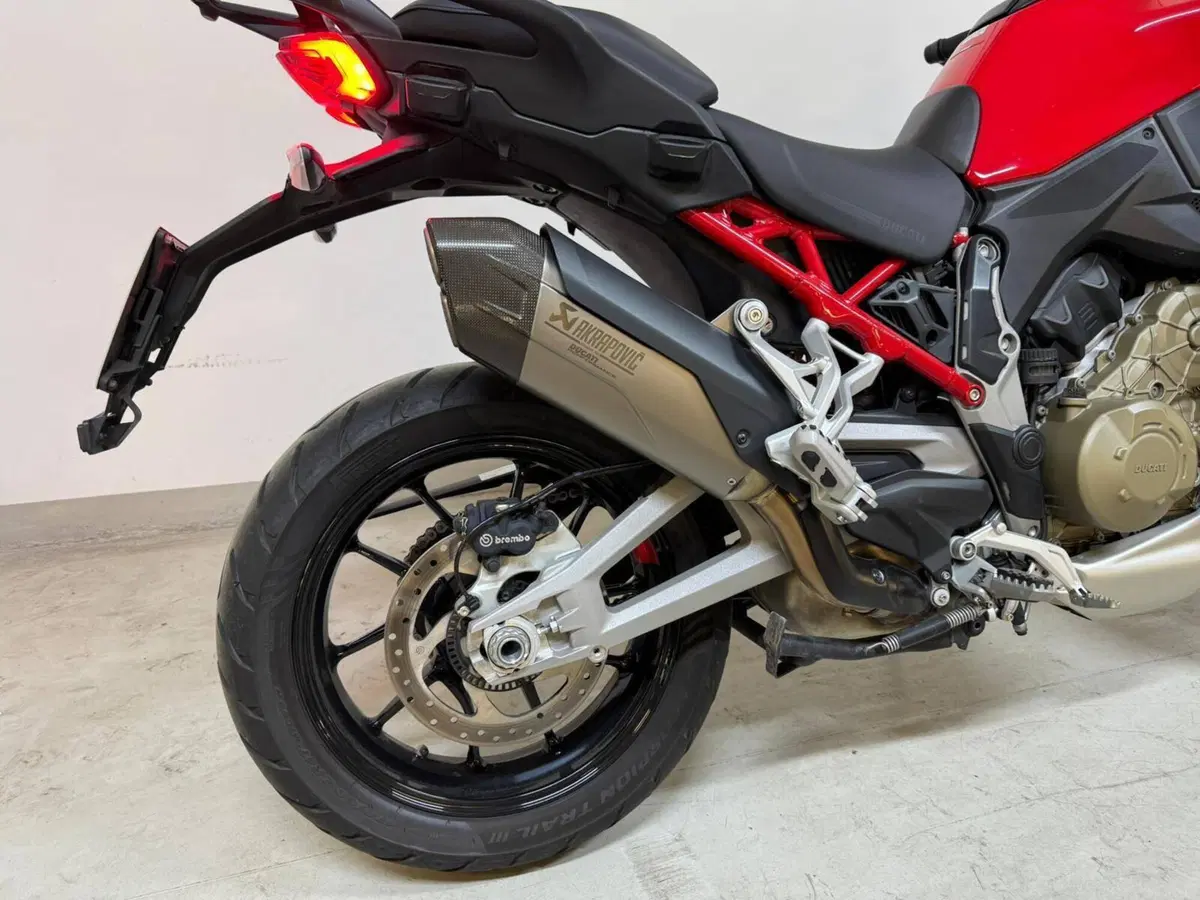 Ducati Multistrada V4 S (2021 - 24) (9)
