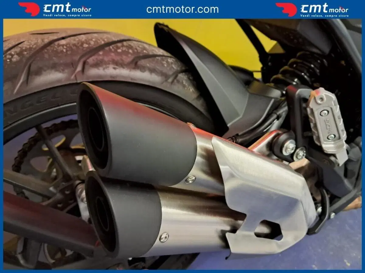 Benelli 502 C (2021 - 25) (7)