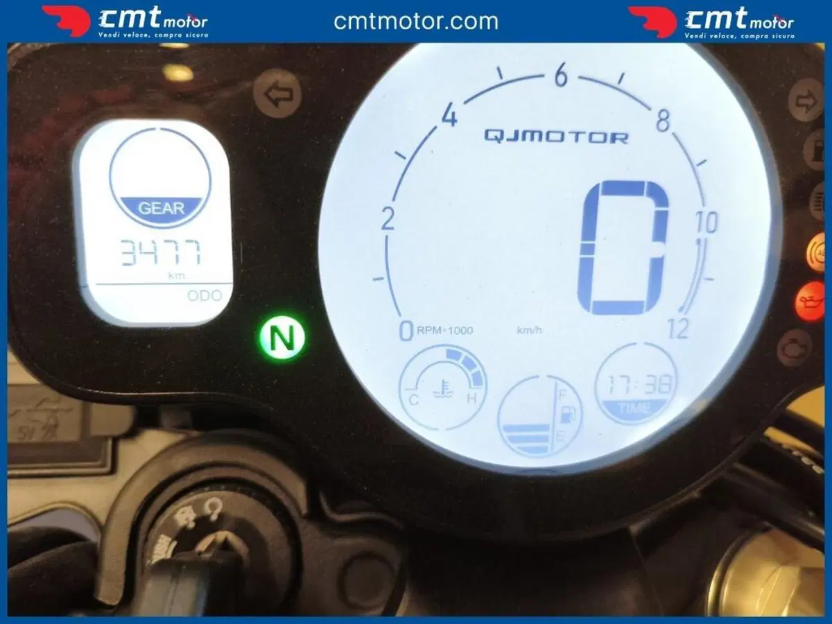 QJ Motor SRV 550 (2025 - 26) (7)