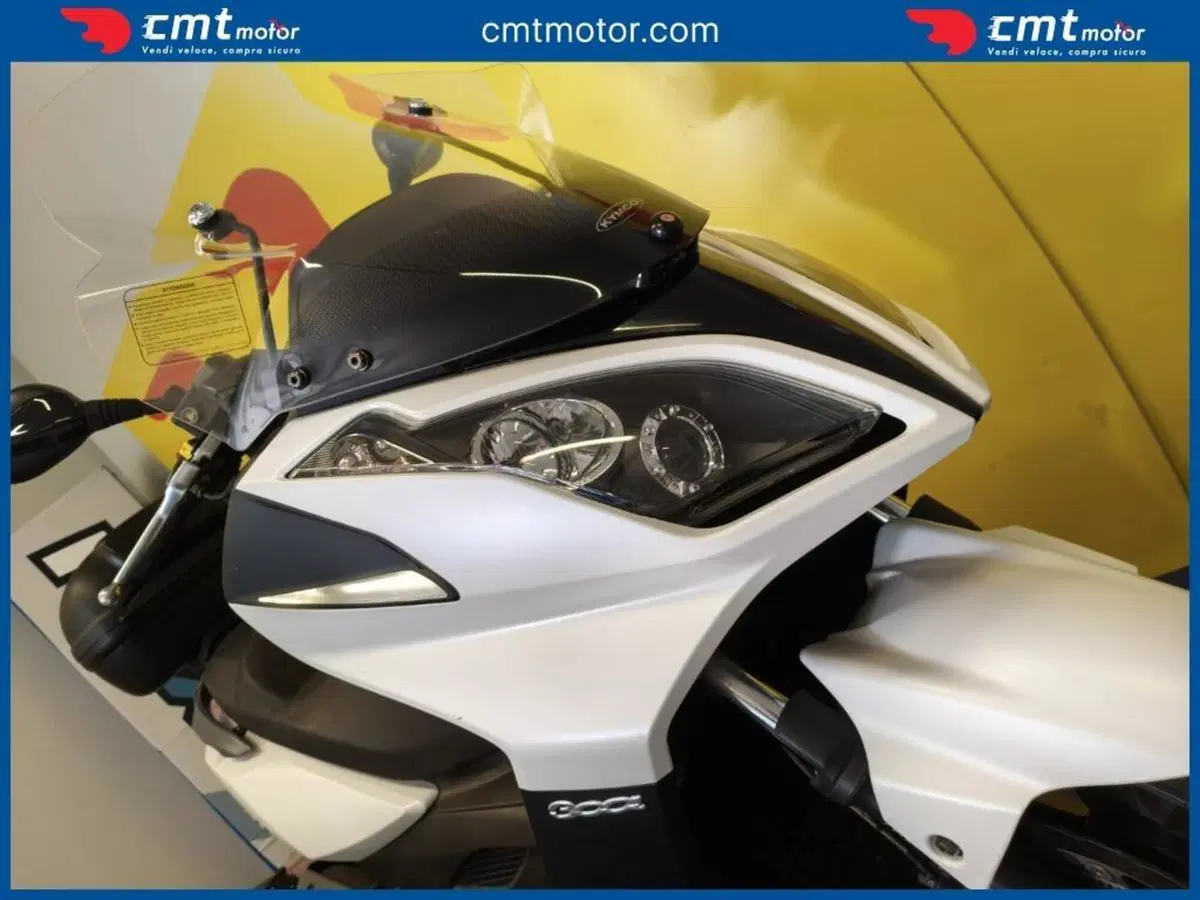 Kymco Downtown 300i (2009 - 17) (6)