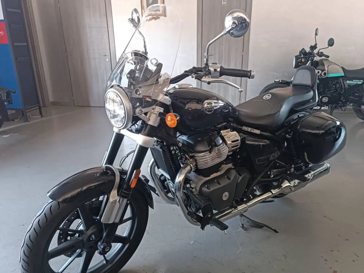 Royal Enfield Super Meteor 650 (2023 - 26)