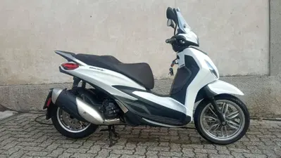Piaggio Beverly 300 i.e. ABS-ASR (2016 - 20) usata