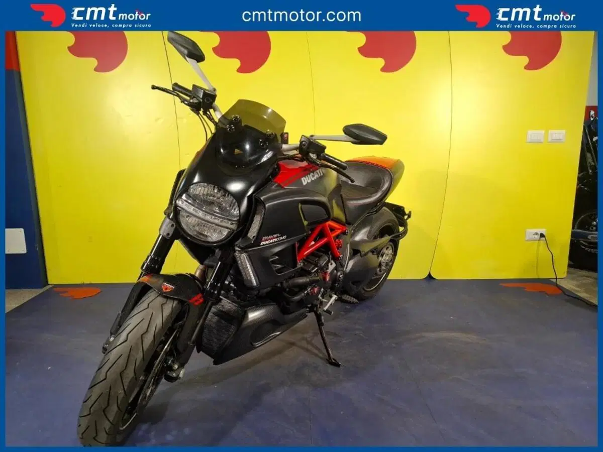 Ducati Diavel 1200 Carbon (2010 - 13) (7)