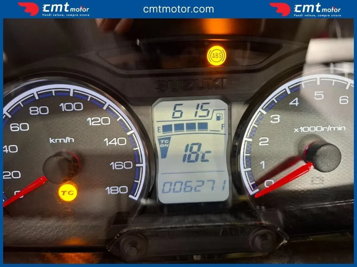 Suzuki Burgman 400 (2022 - 24) (5)