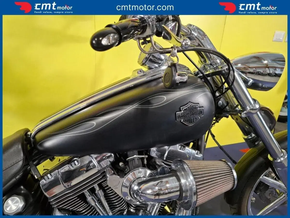 Harley-Davidson 1584 Rocker C (2009 - 11) - FXCWC (6)