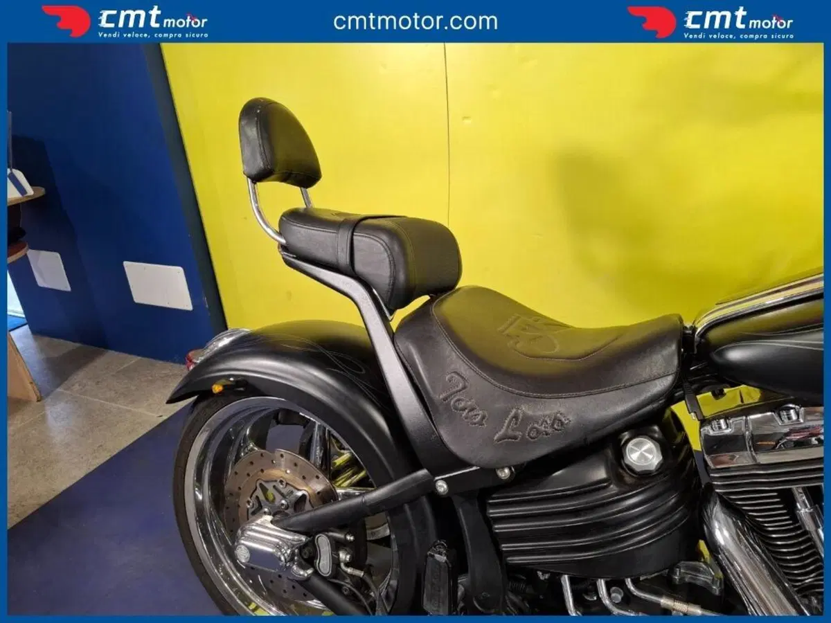 Harley-Davidson 1584 Rocker C (2009 - 11) - FXCWC (7)