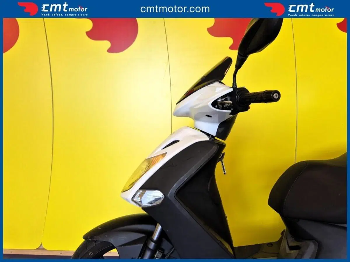 Kymco Agility 200i R16 (2008 - 16) (8)