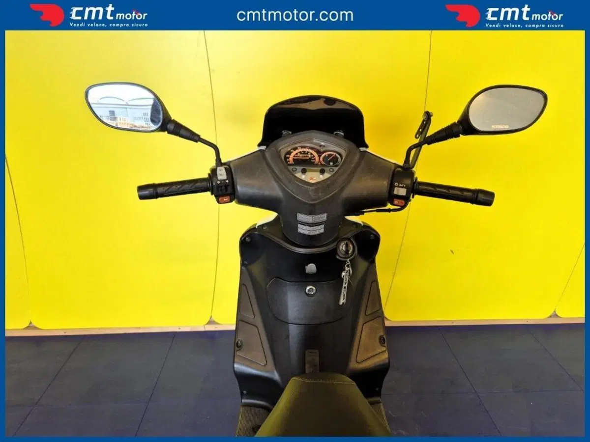 Kymco Agility 200i R16 (2008 - 16) (10)