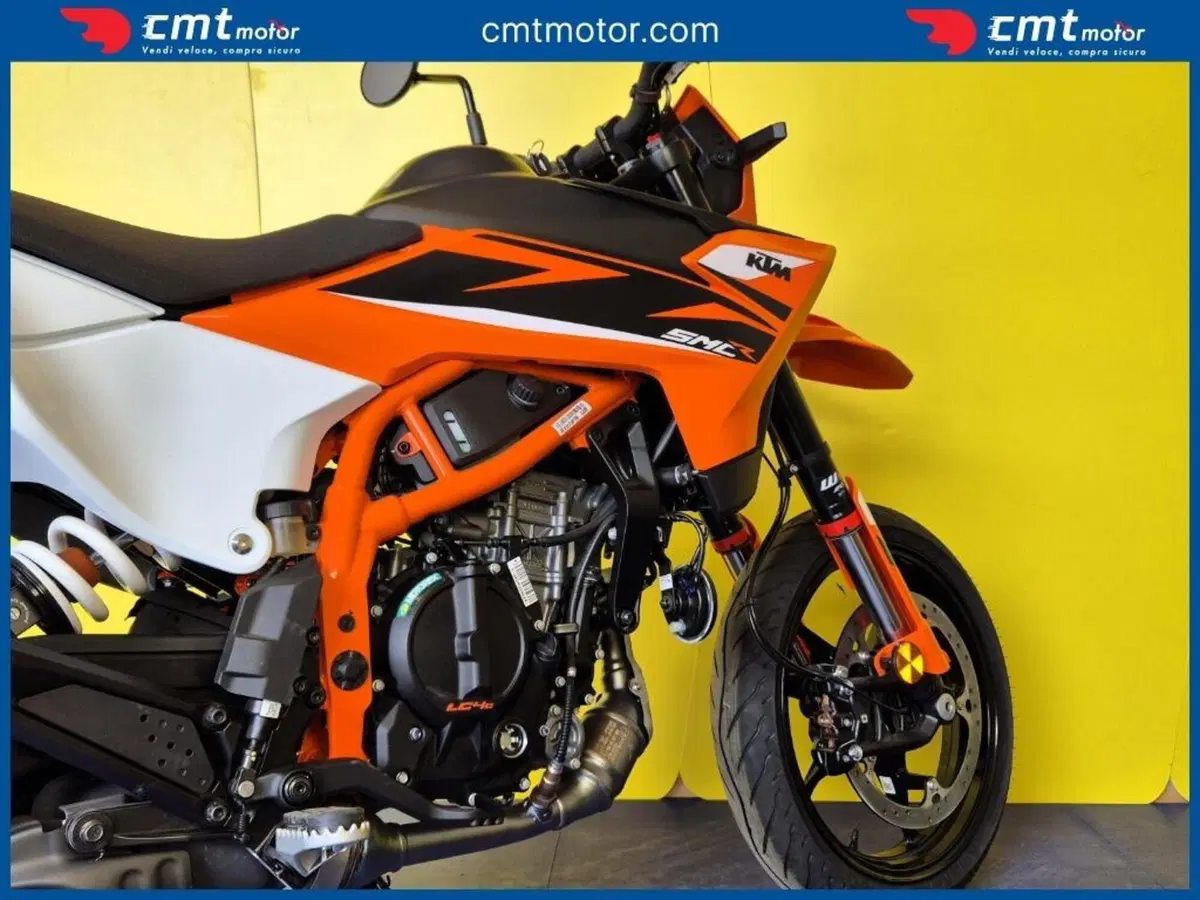 KTM 125 SMC R (2025 - 26) (8)