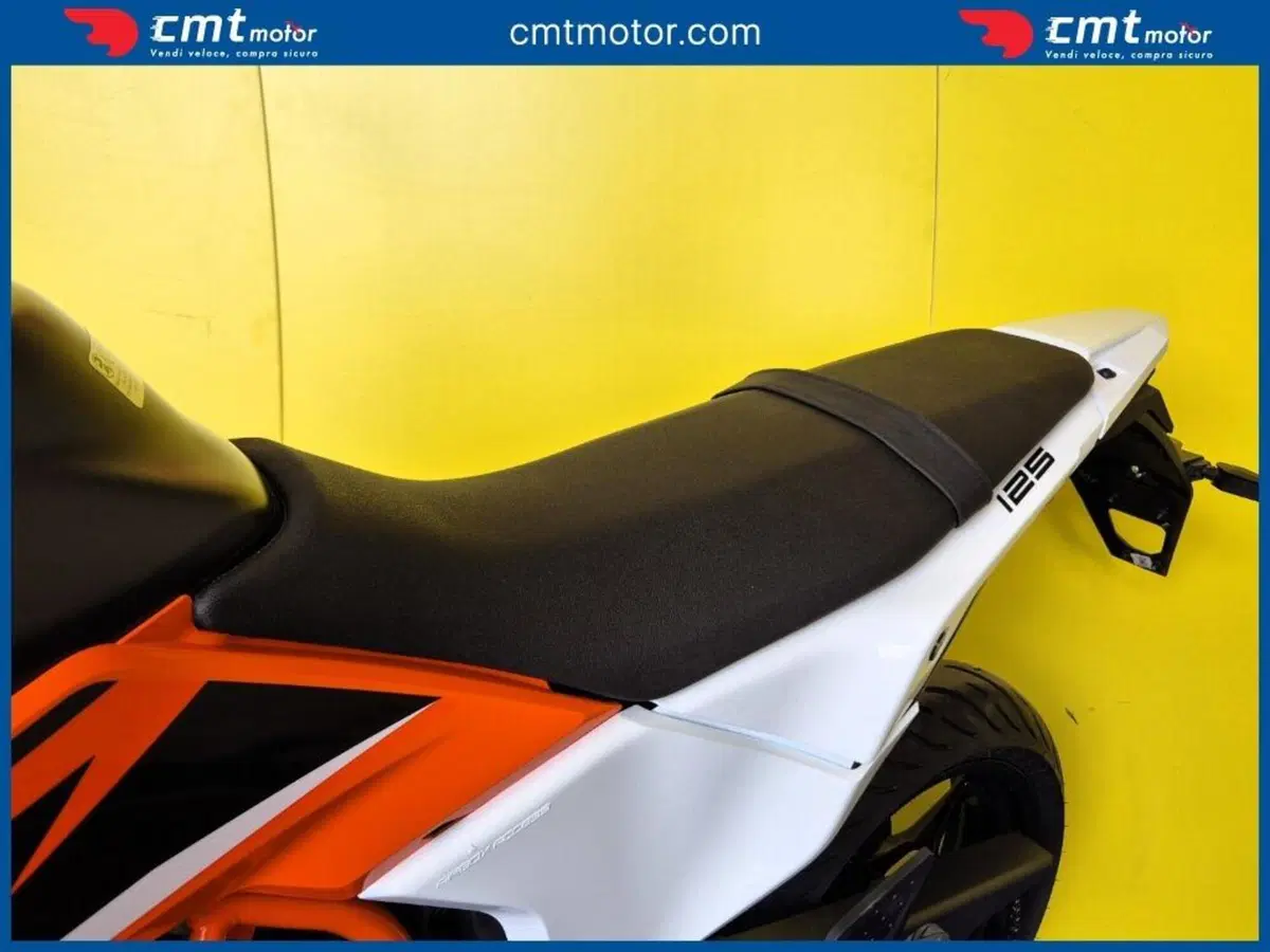 KTM 125 SMC R (2025 - 26) (9)