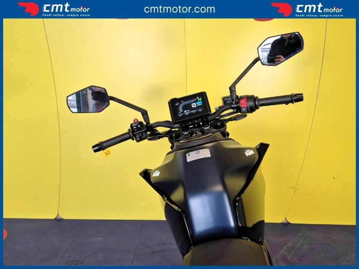 KTM 125 Duke (2024 - 25) (11)