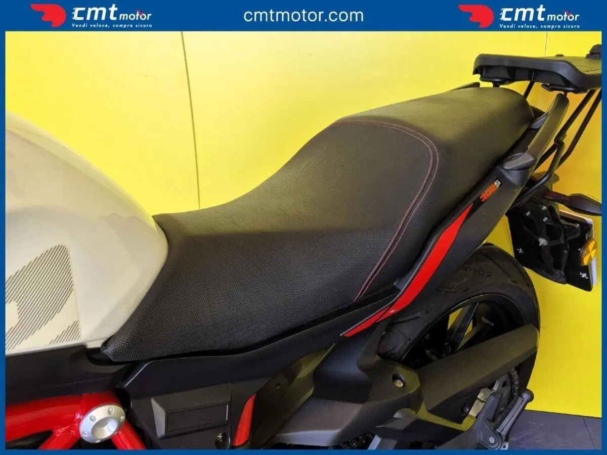 Benelli BN 302 S (2019 - 20) (8)