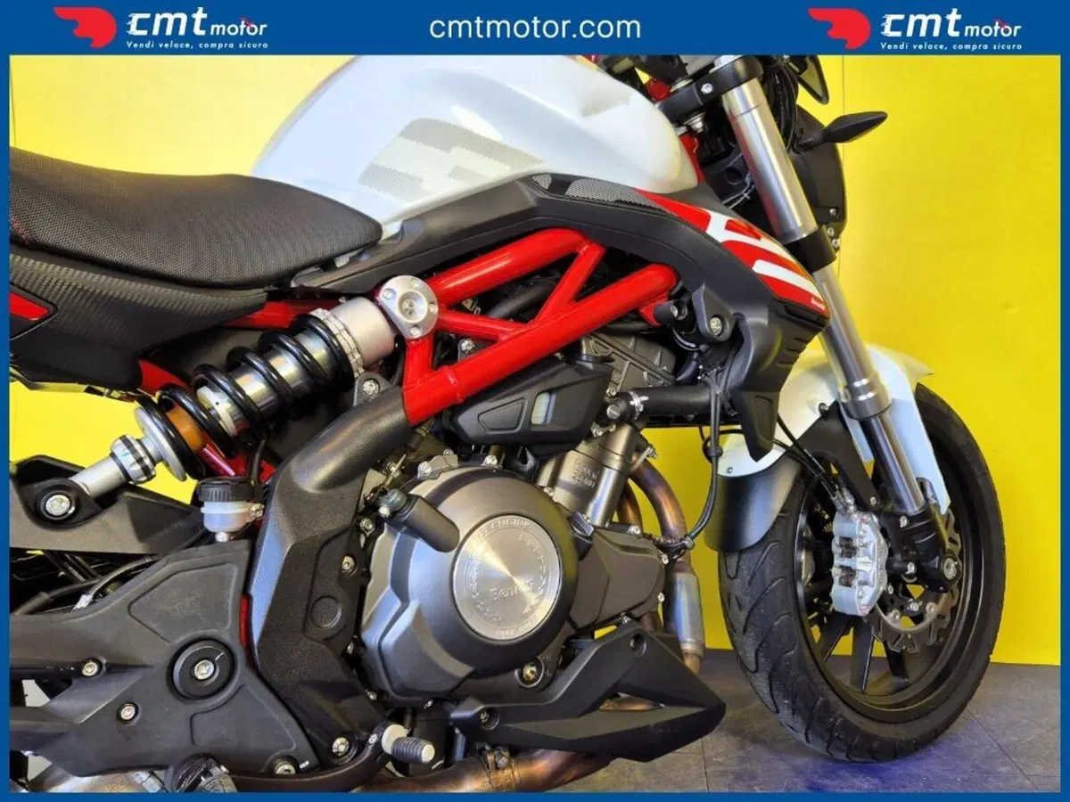 Benelli BN 302 S (2019 - 20) (9)