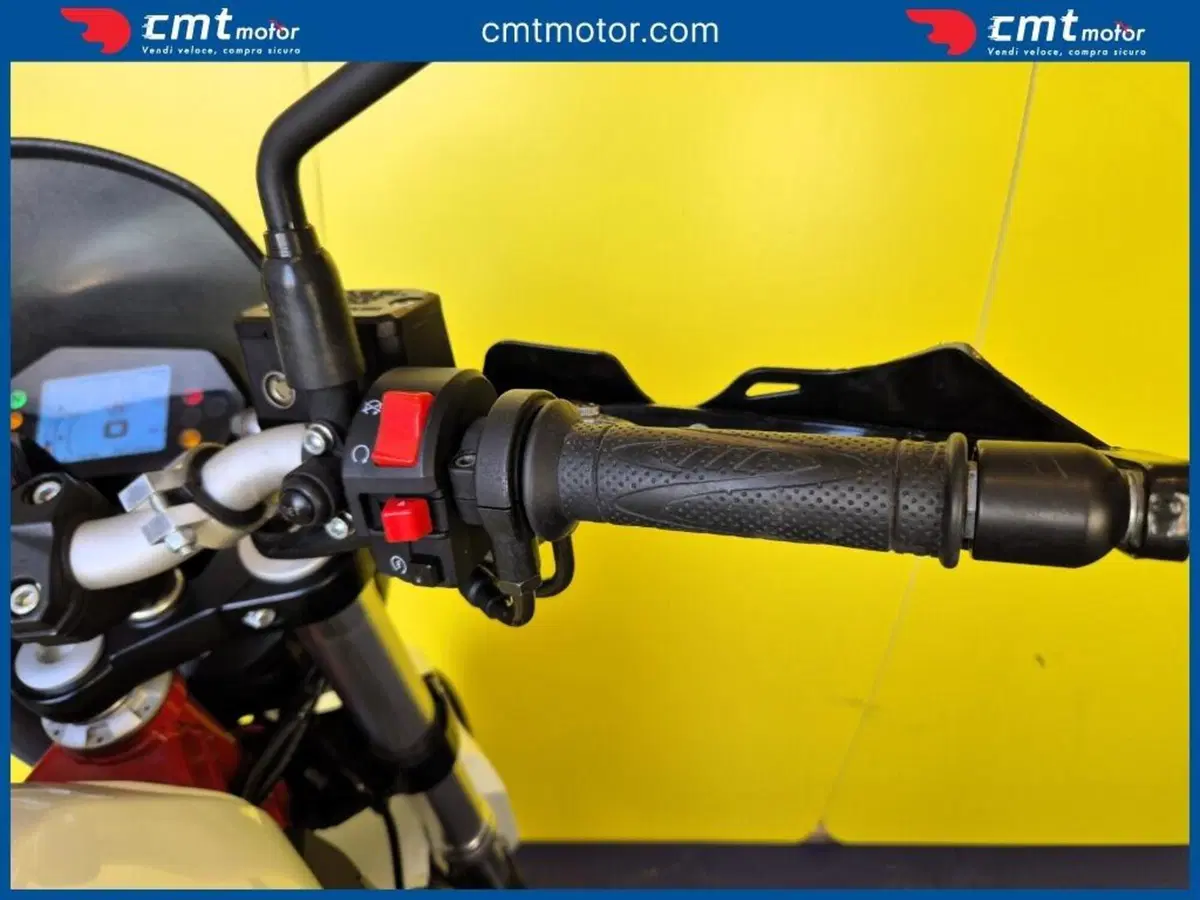Benelli BN 302 S (2019 - 20) (13)
