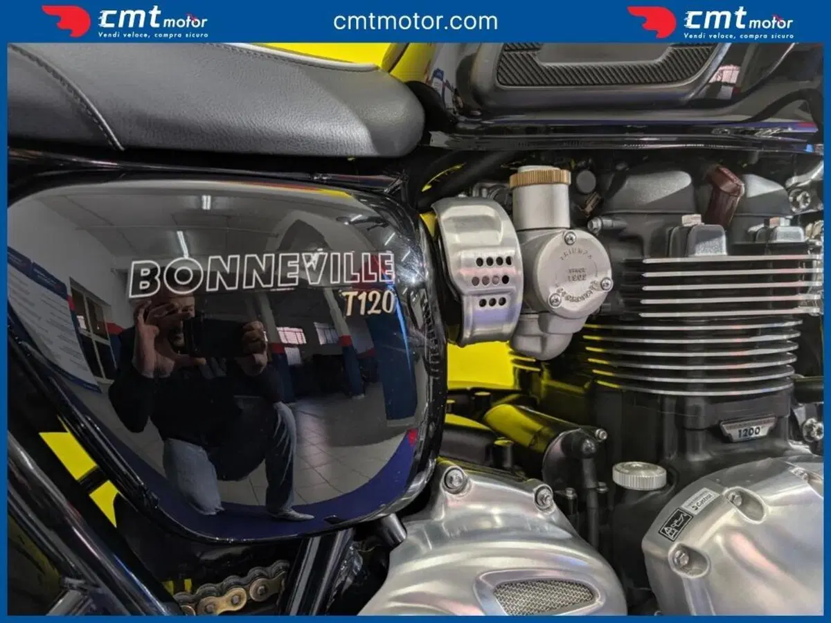 Triumph Bonneville T120 (2021 - 25) (10)