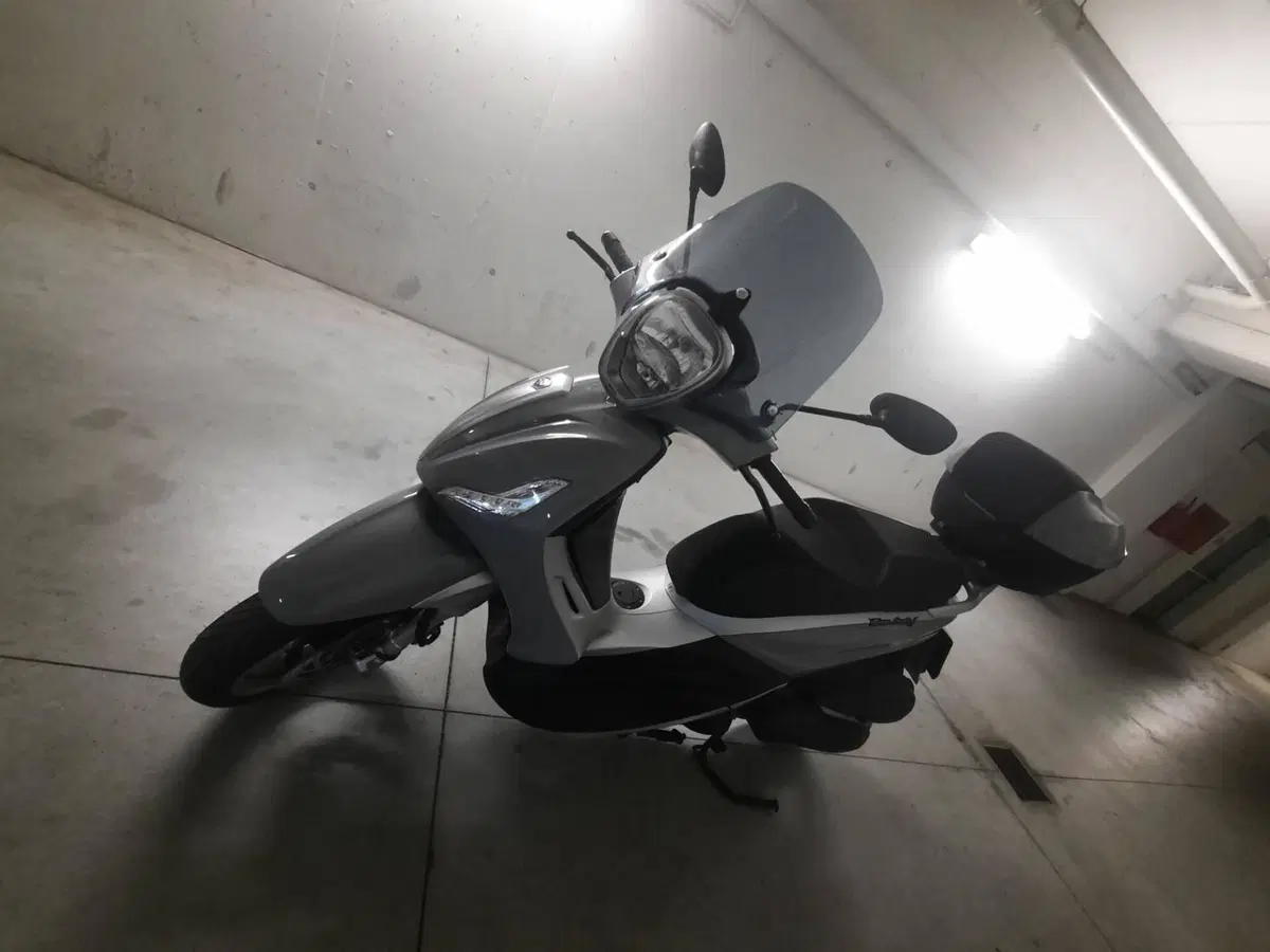 Piaggio Beverly 350 Tourer (2020) (4)