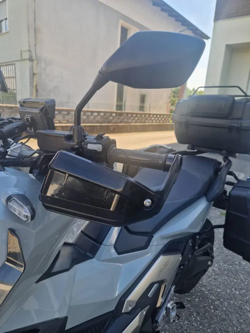 Honda X-ADV 750 DCT Travel (2021 - 24) (5)