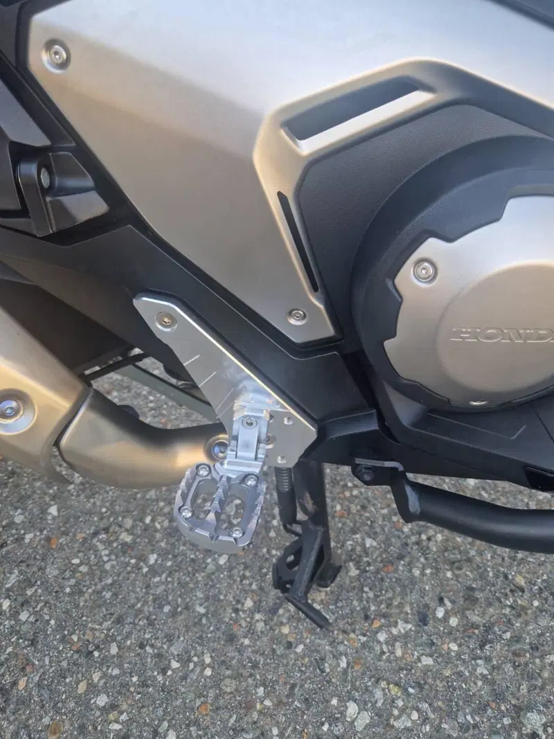 Honda X-ADV 750 DCT Travel (2021 - 24) (8)
