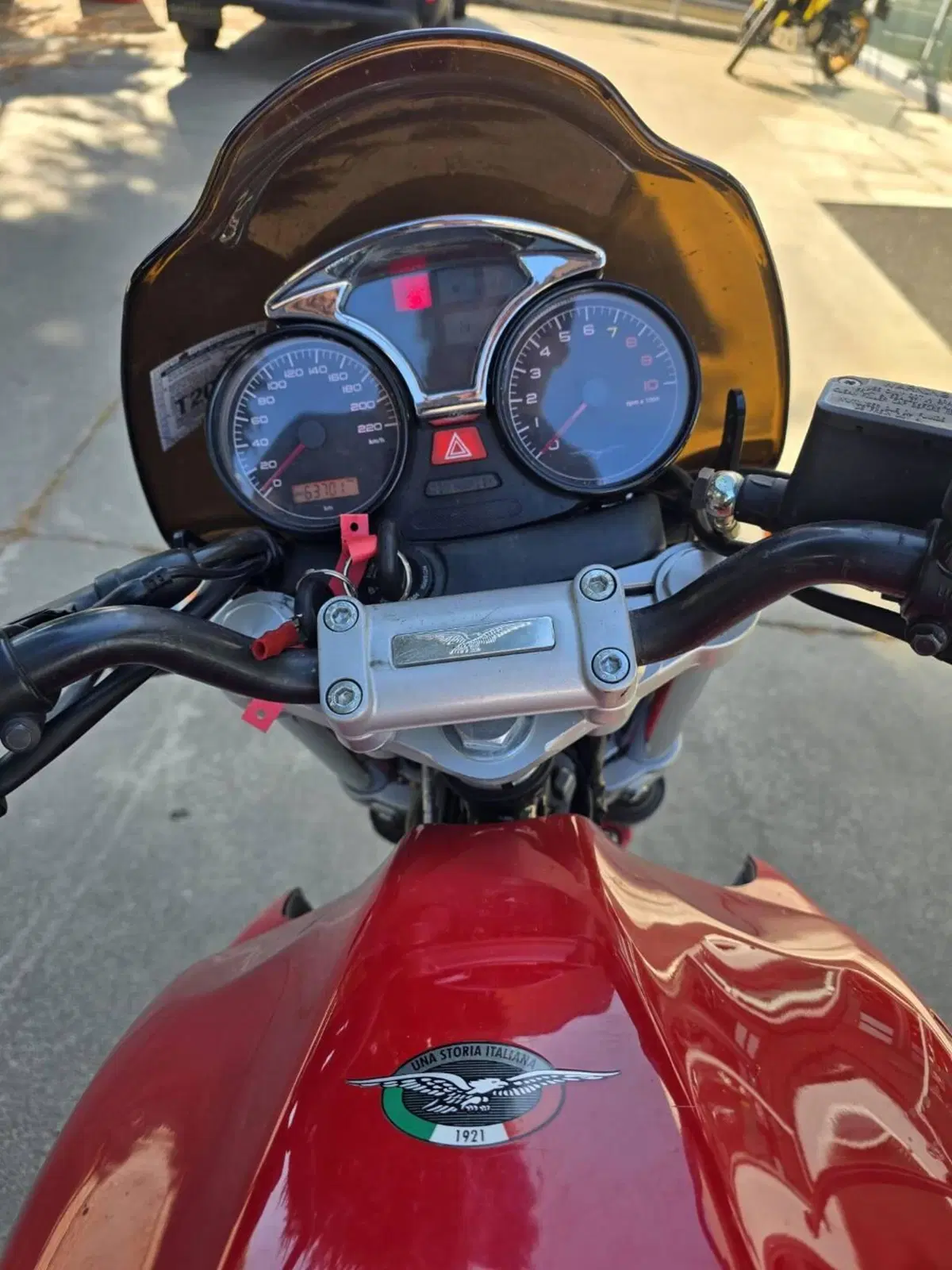 Moto Guzzi Breva V 750 i.e. (2)