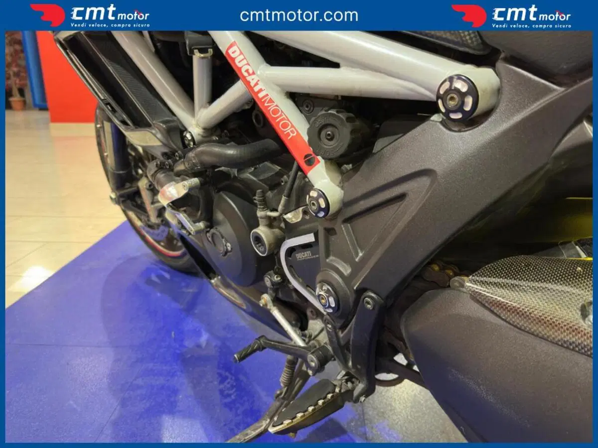 Ducati Diavel 1200 Carbon (2014 - 16) (9)