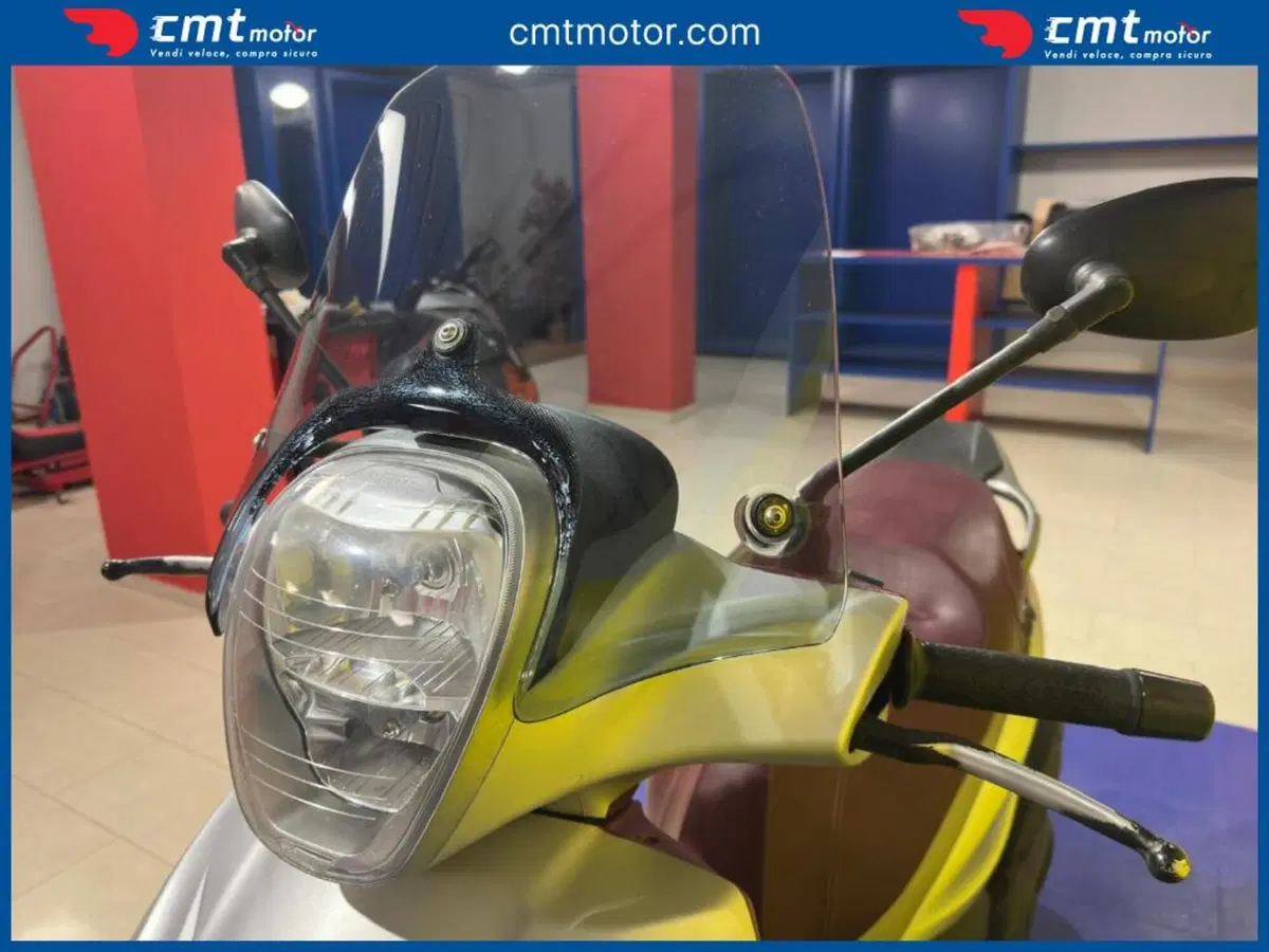 Piaggio Beverly 350 SportTouring ie ABS (2011 - 17) (13)