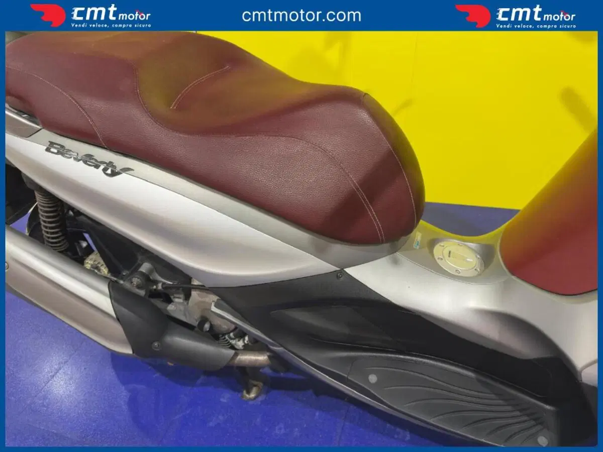 Piaggio Beverly 350 SportTouring ie ABS (2011 - 17) (14)