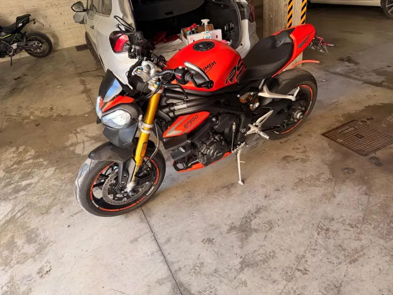 Triumph Speed Triple 1200 RS (2021 - 24) (4)