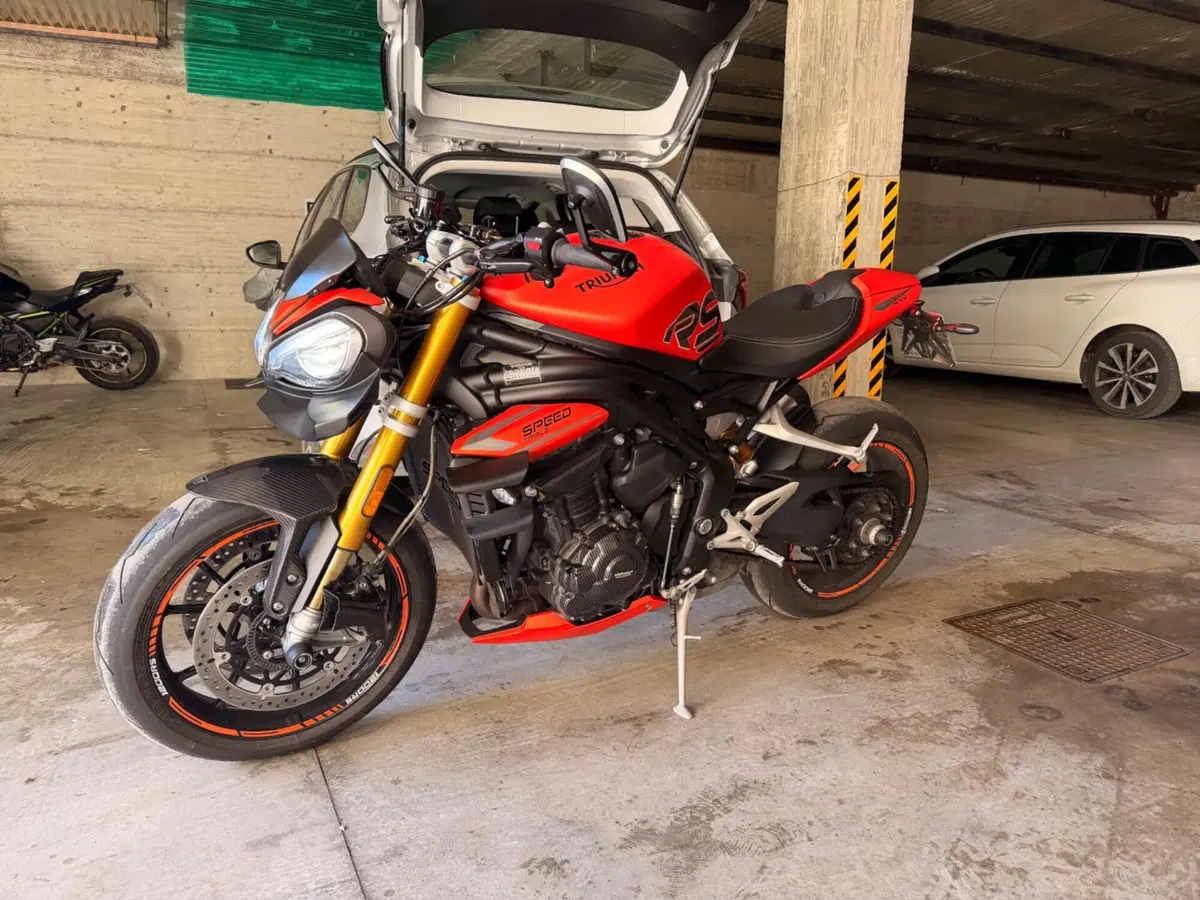 Triumph Speed Triple 1200 RS (2021 - 24) (5)