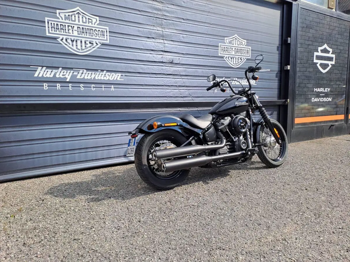 Harley-Davidson 107 Street Bob (2018 - 20) - FXBB (3)