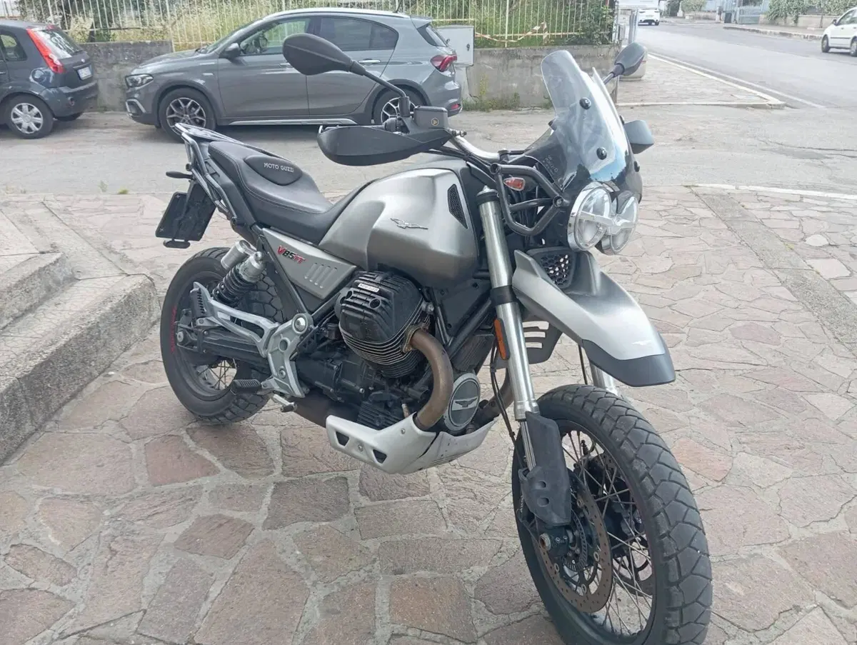 Moto Guzzi V85 TT (2019 - 20) (3)