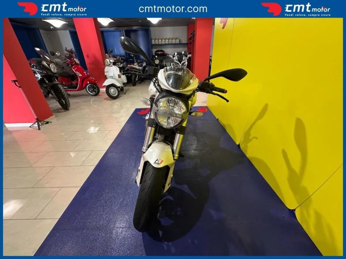 Ducati Monster 696 Plus (2007 - 14) (6)