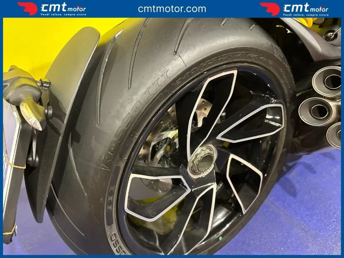 Ducati Diavel V4 (2023 - 26) (8)
