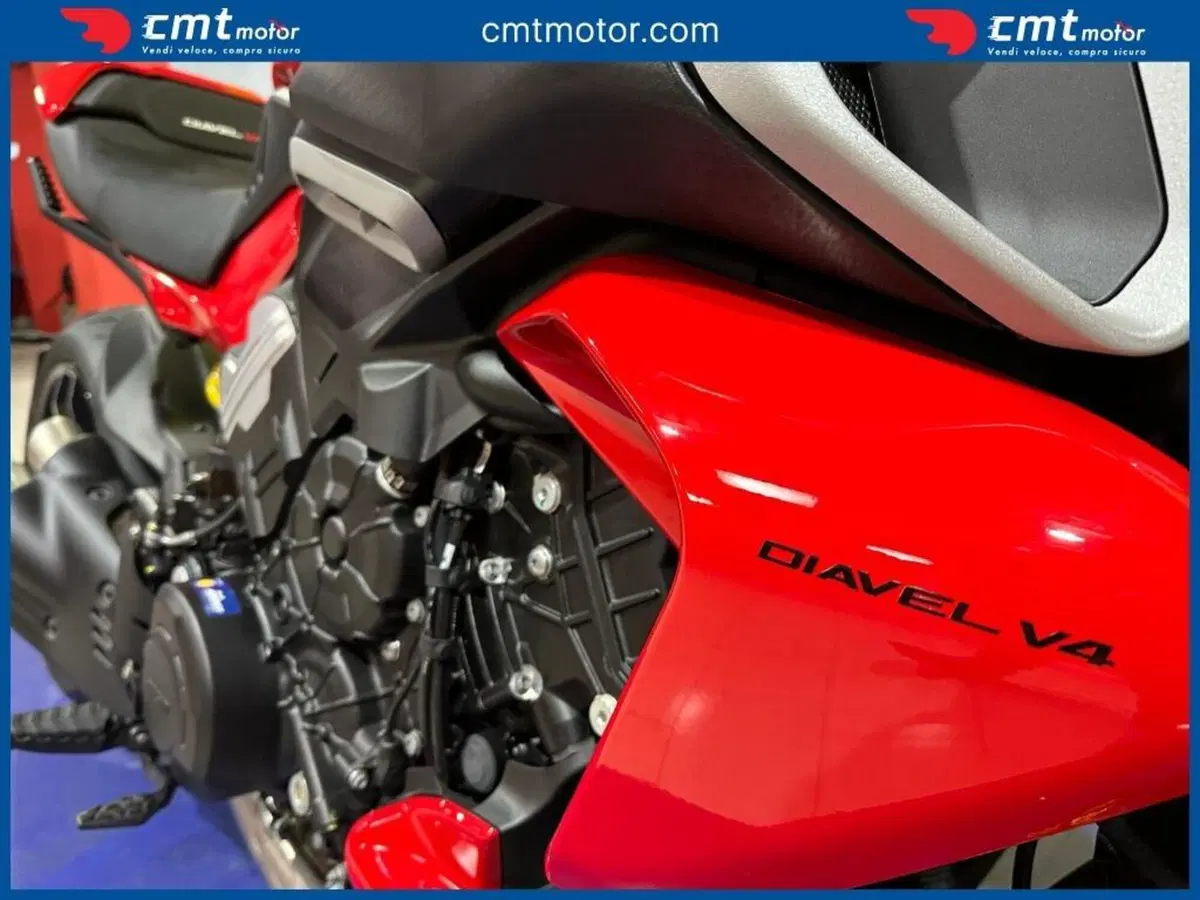Ducati Diavel V4 (2023 - 26) (11)