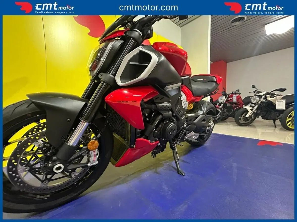 Ducati Diavel V4 (2023 - 26) (13)
