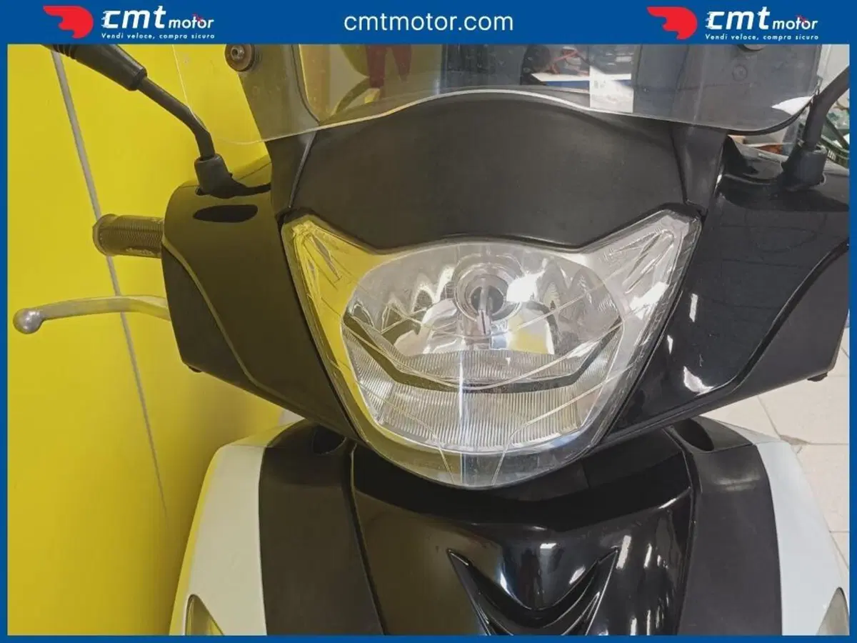 Honda SH 150i (2009 - 12) (7)