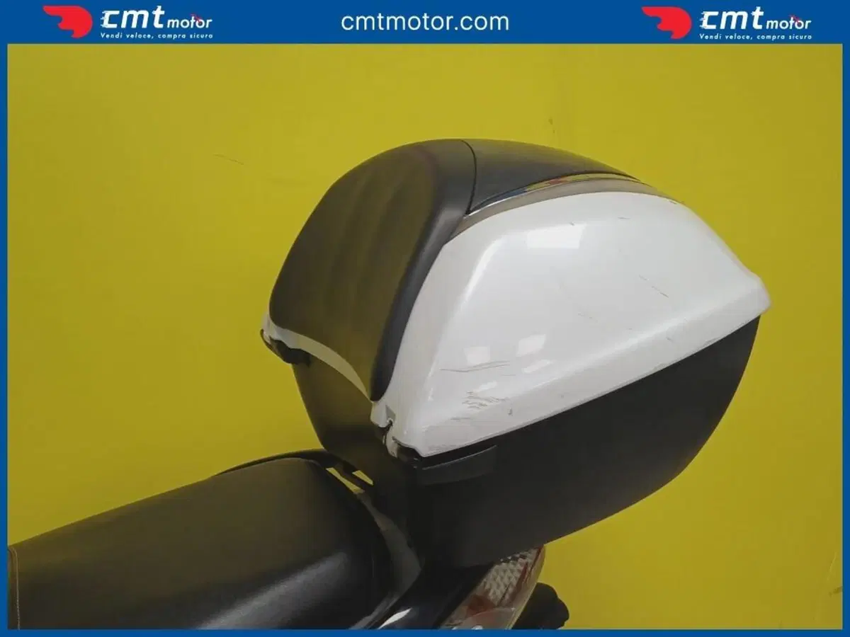 Honda SH 150i (2009 - 12) (8)