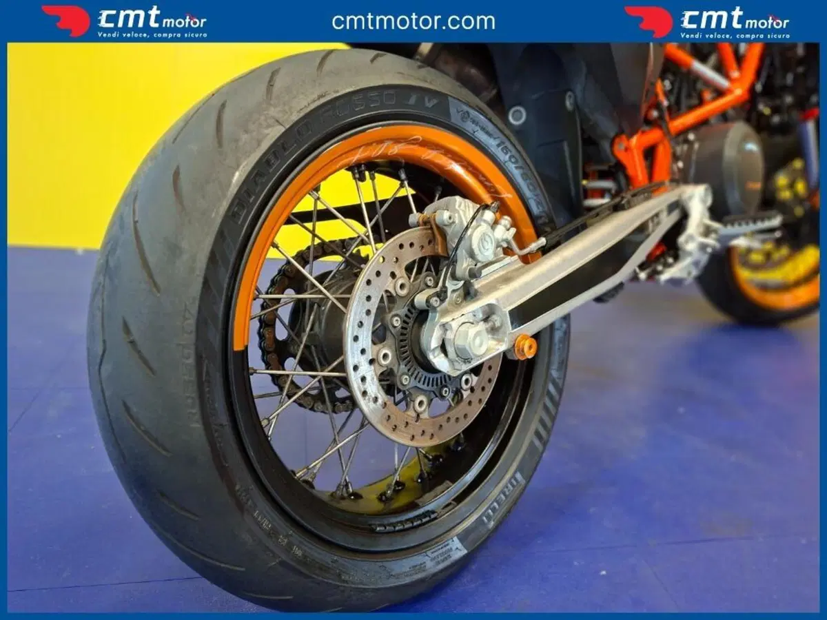 KTM 690 SMC R (2019 - 20) (8)