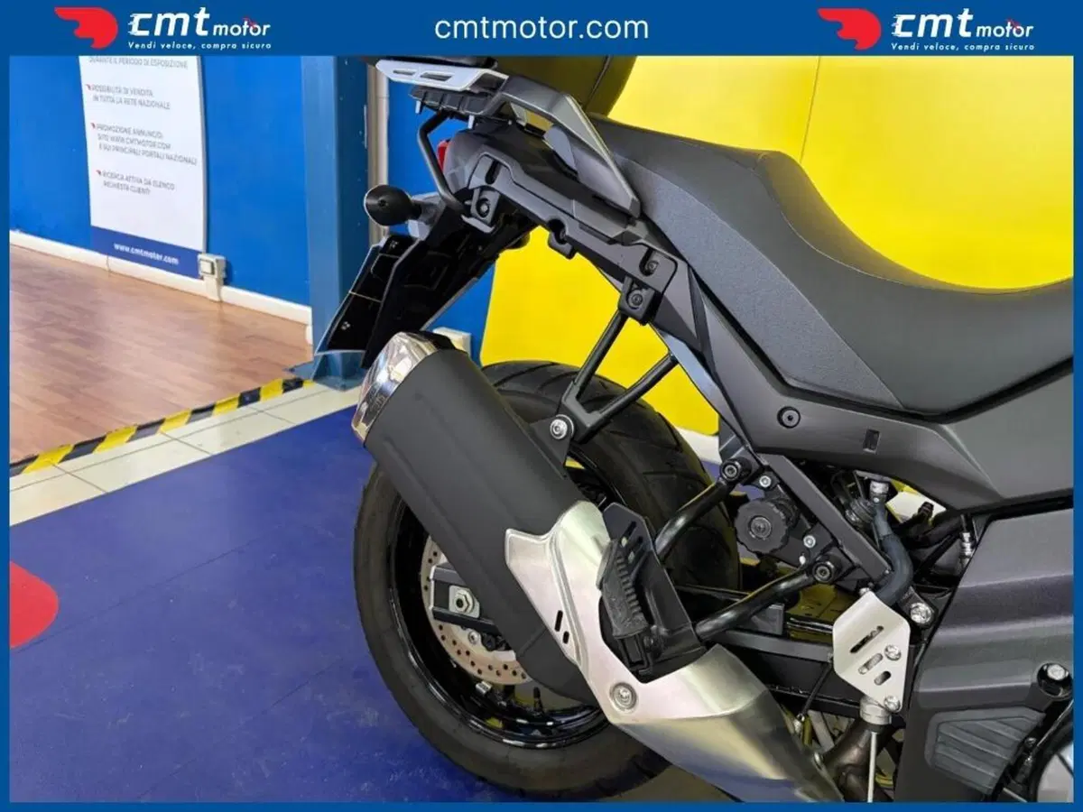Suzuki V-Strom 650 (2021 - 25) (7)