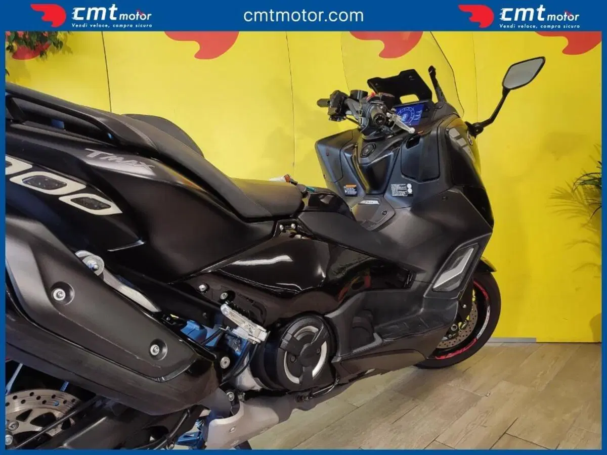 Yamaha T-Max 560 (2022 - 24) (8)