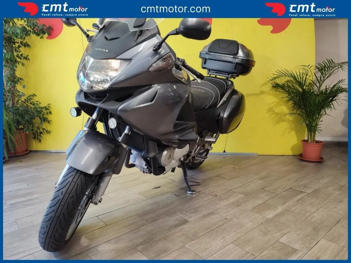 Honda Deauville 700 ABS (7)