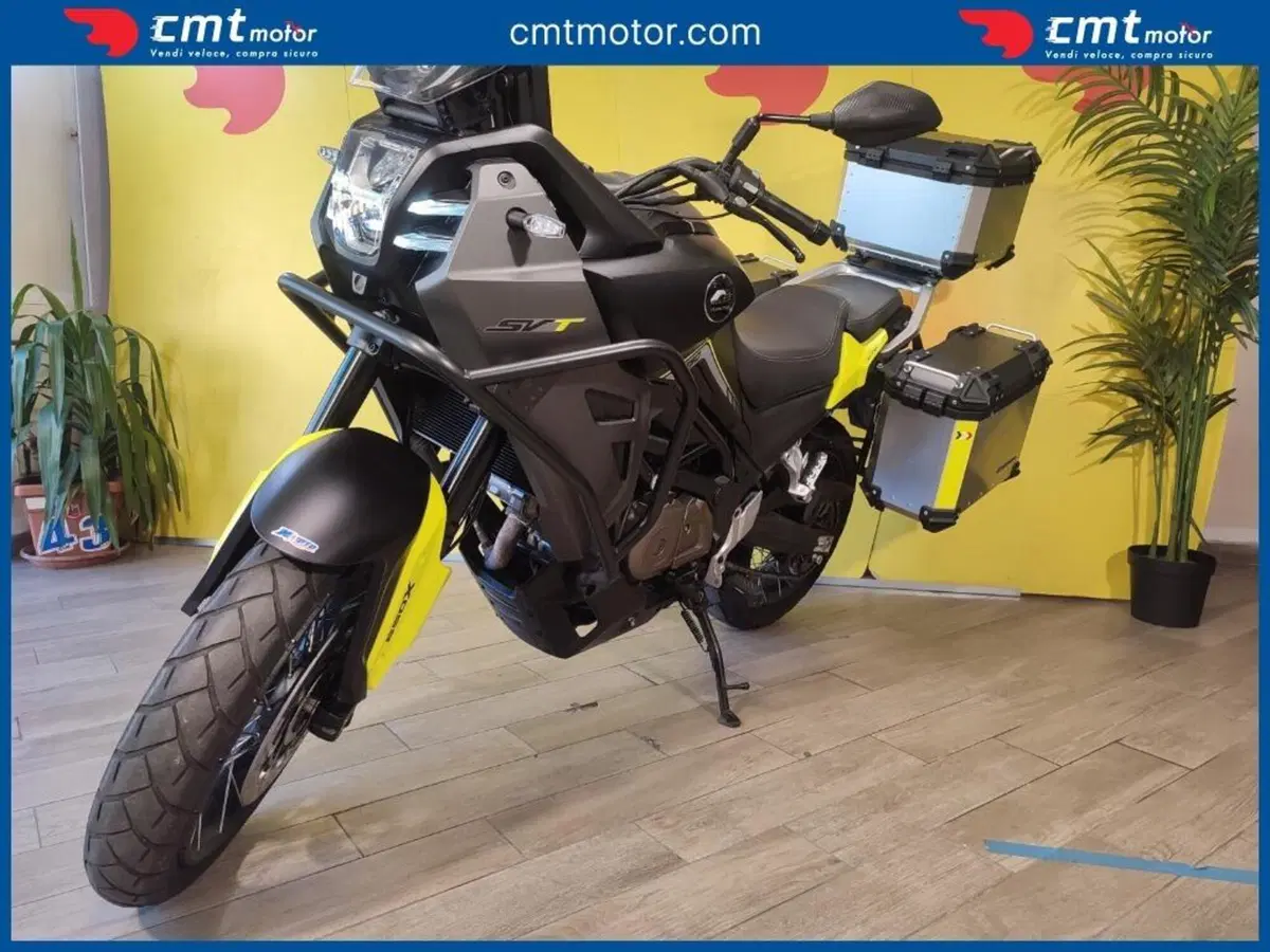 QJ Motor SVT 650 X (2024) (7)