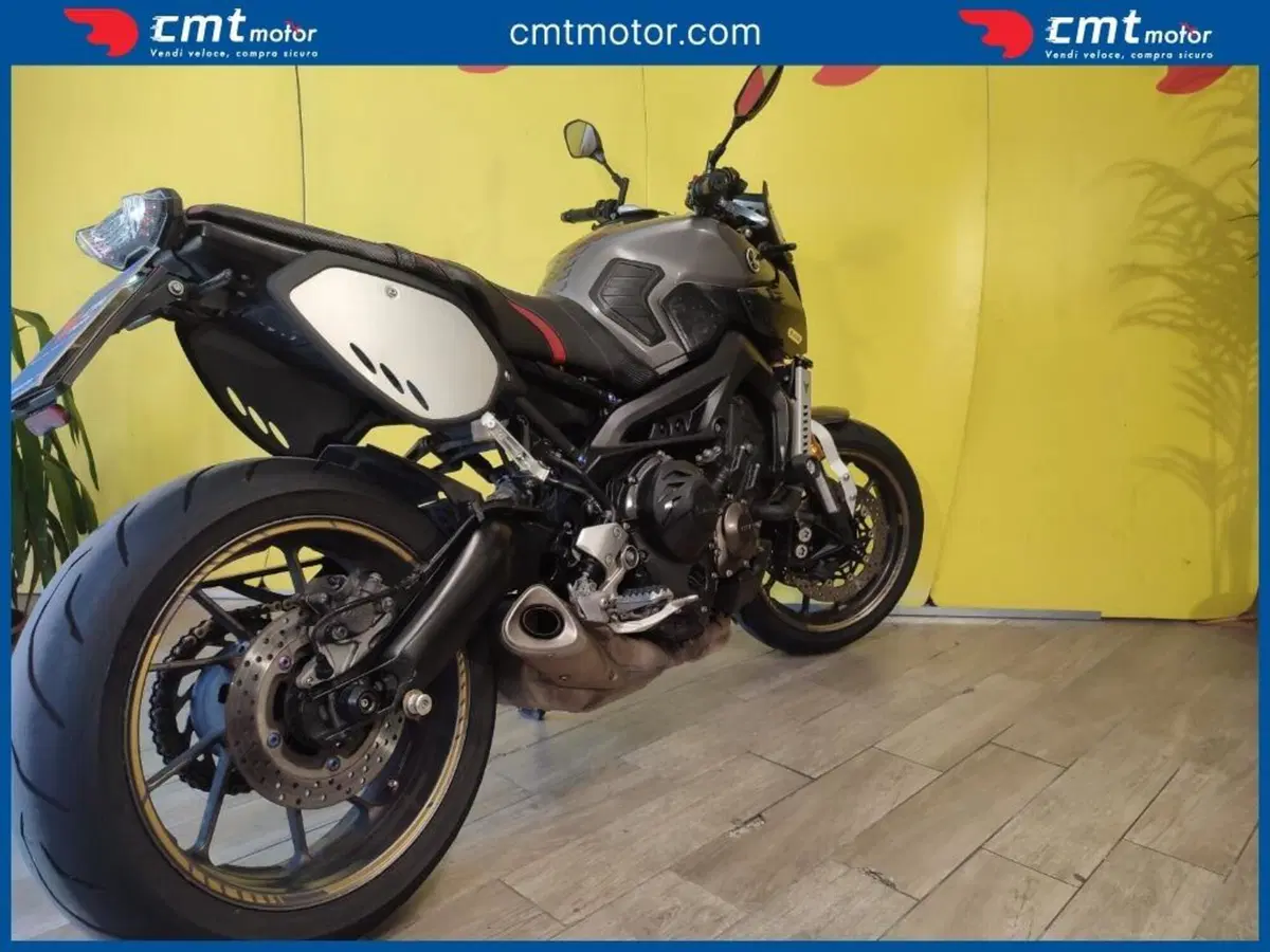 Yamaha MT-09 (2013 - 15) (8)