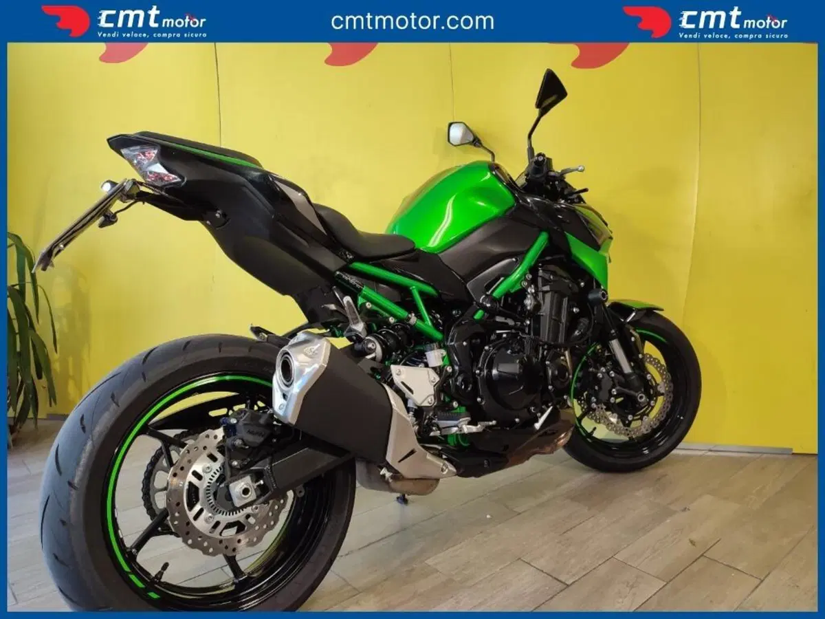 Kawasaki Z 900 SE (2022 - 24) (8)
