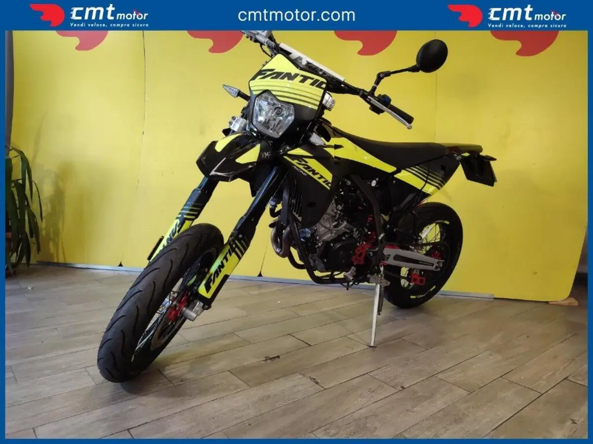 Fantic Motor XMF 125 Motard Performance 4T (2023 - 24) (7)