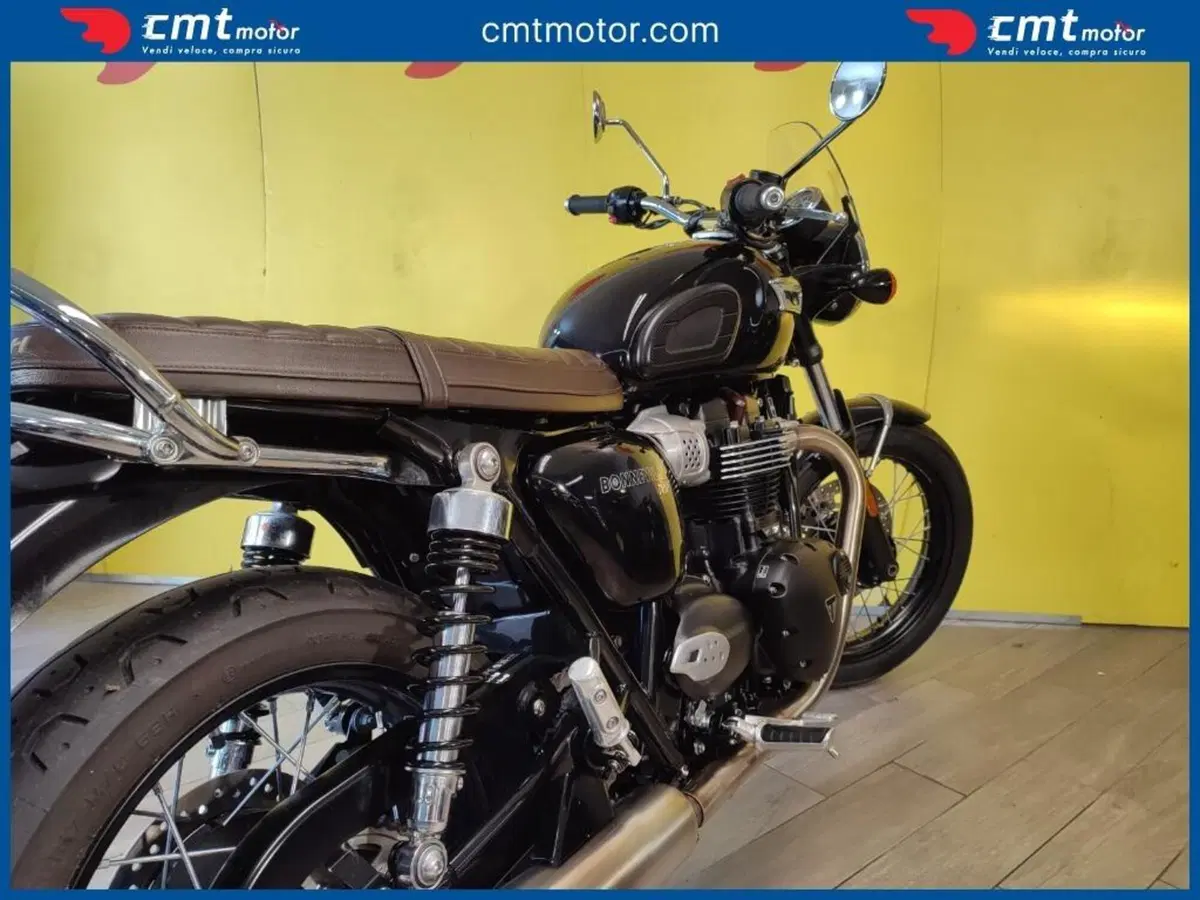 Triumph Bonneville T100 (2021 - 25) (8)