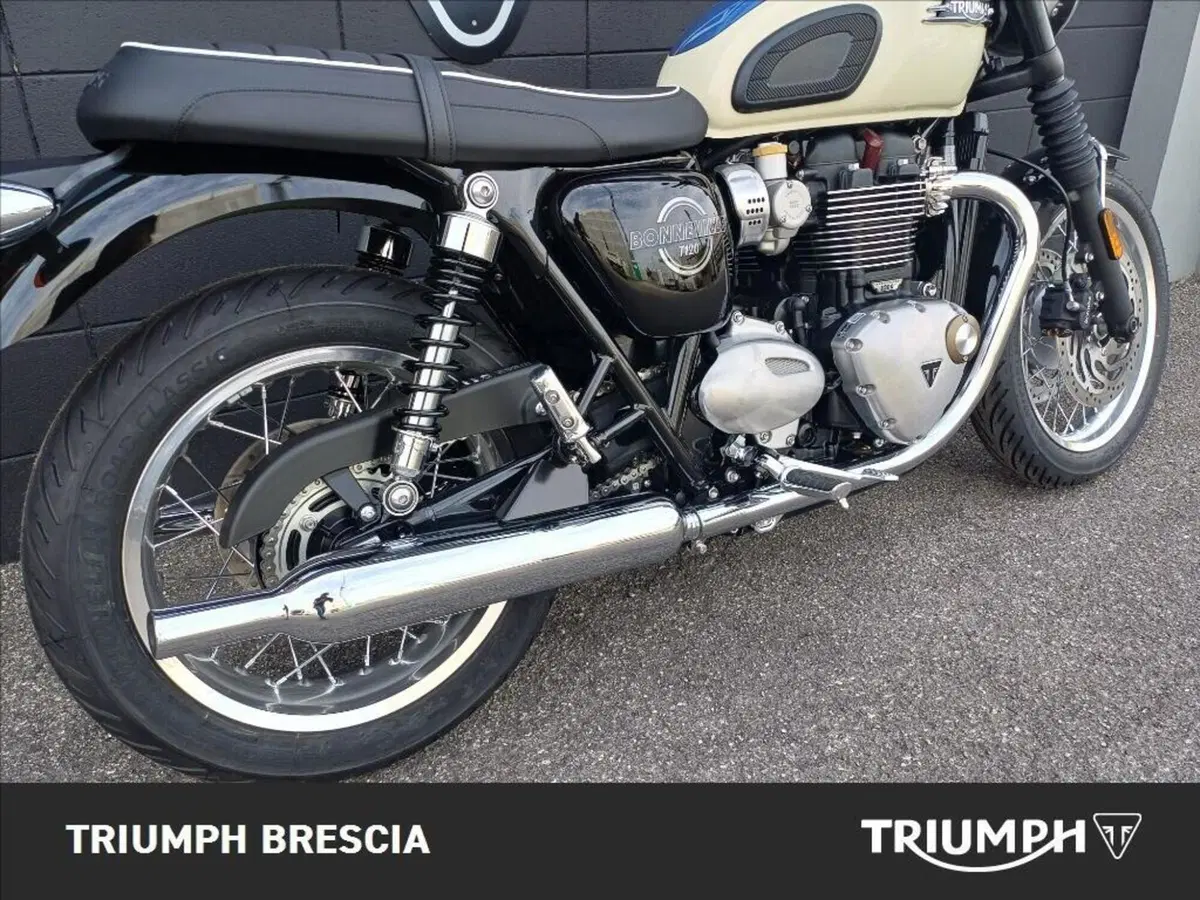 Triumph Bonneville T120 (2026) (4)
