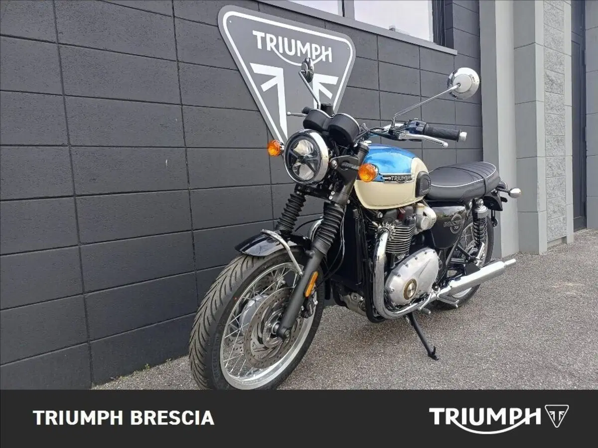 Triumph Bonneville T120 (2026) (12)